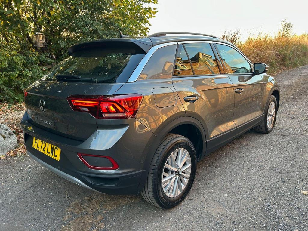 VOLKSWAGEN T-ROC