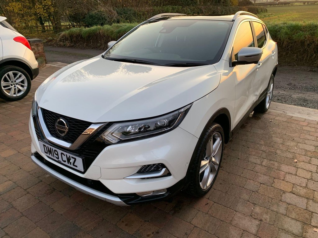 View NISSAN QASHQAI 1.3 DIG-T 160 N-Motion