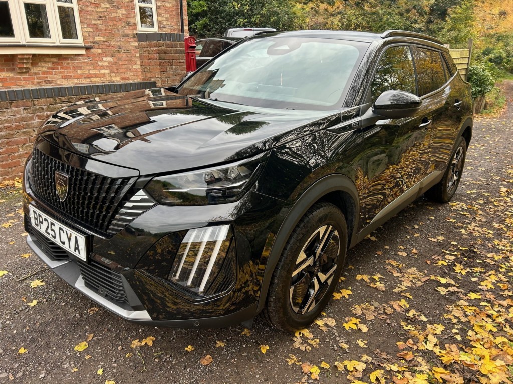 View PEUGEOT 2008 1.2T GT AUTOMATIC