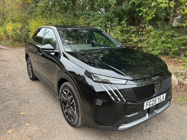 PEUGEOT 3008 1.2T MHEV Hybrid Auto