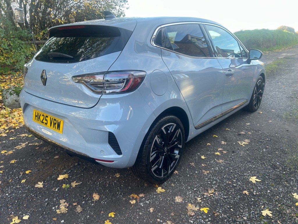 RENAULT CLIO
