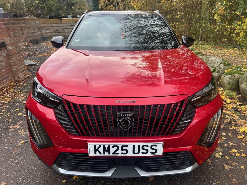 View PEUGEOT 2008 1.2 HYBRID GT AUTO