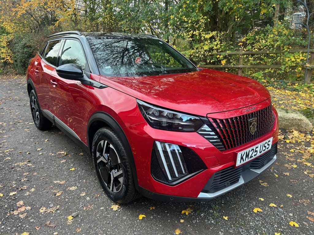 View PEUGEOT 2008 1.2 HYBRID GT AUTO