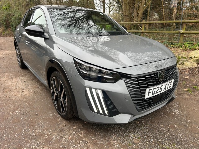 PEUGEOT 208 1.2T GT HEATED SEATS