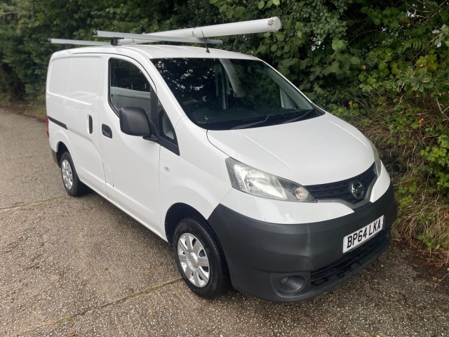 NISSAN NV200