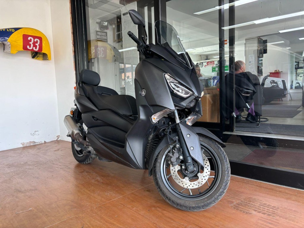 YAMAHA X-Max