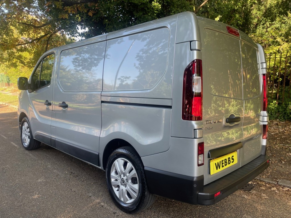 RENAULT TRAFIC