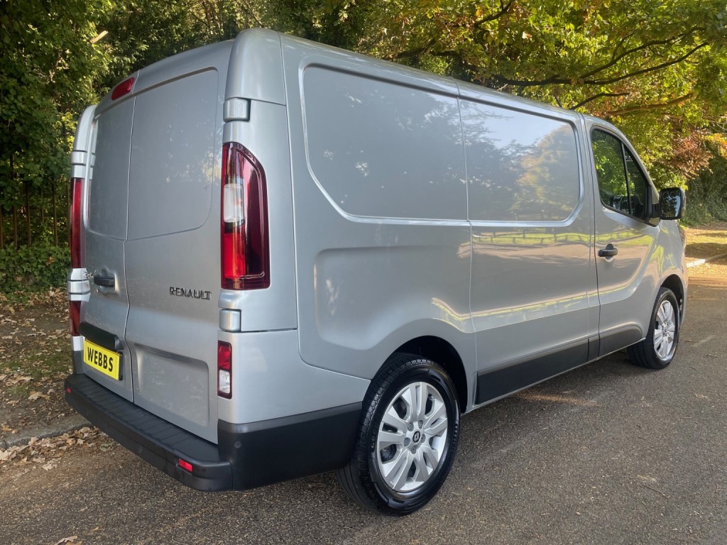 RENAULT TRAFIC