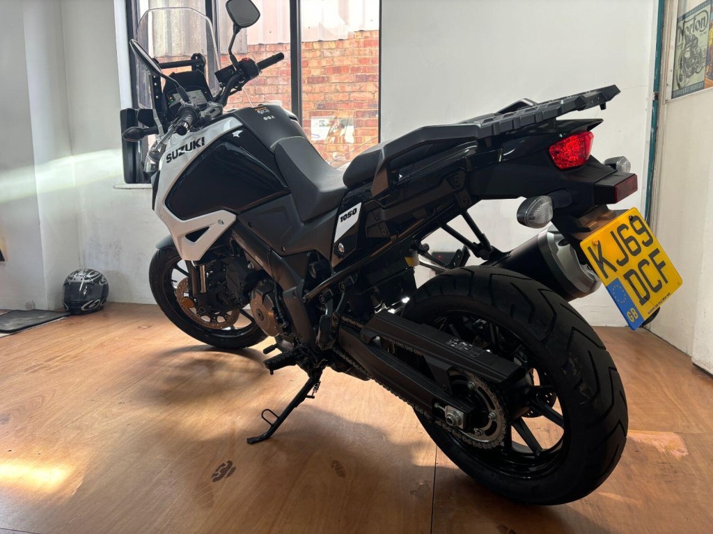 SUZUKI DL