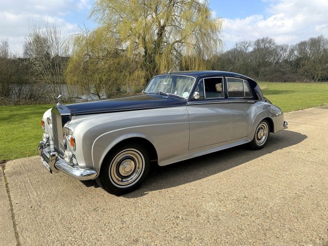 ROLLS-ROYCE SILVER CLOUD Series III 6.2 Auto (1965)