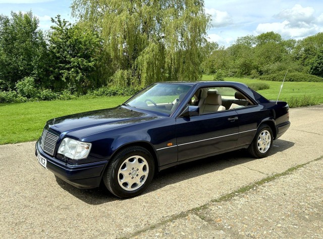 MERCEDES-BENZ E CLASS 320 Coupe Auto (1995/M)