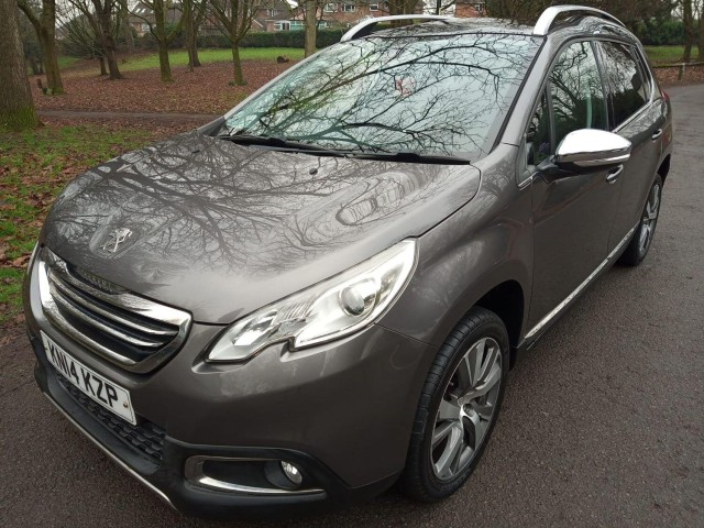 PEUGEOT 2008 1.6 e-HDi Feline