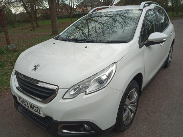PEUGEOT 2008 1.6 e-HDi Active