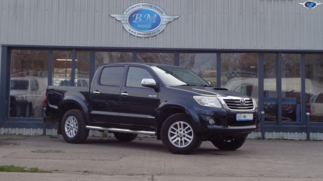 TOYOTA HILUX 3.0 D-4D Invincible
