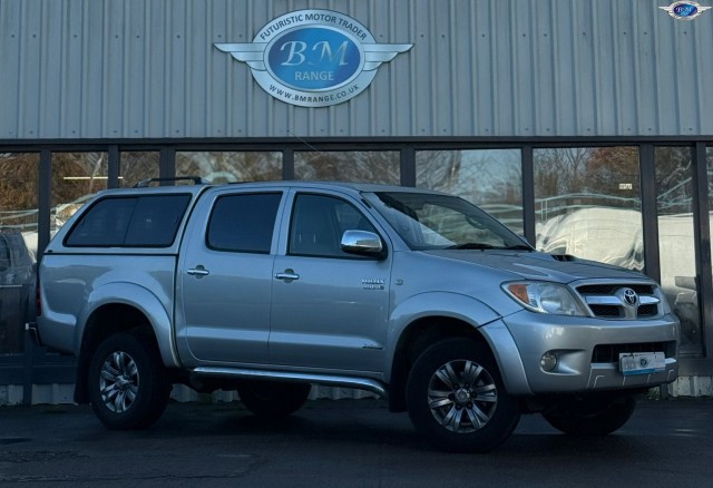 TOYOTA HILUX 3.0 D-4D Invincible