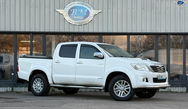 TOYOTA HILUX 3.0 D-4D Invincible