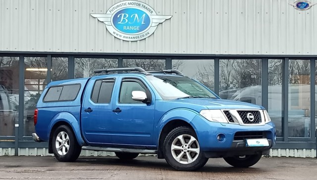 NISSAN NAVARA 2.5 dCi Tekna