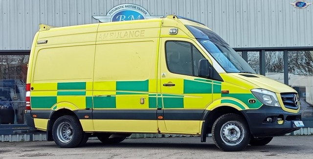 MERCEDES-BENZ SPRINTER 3.0 519 CDi