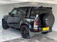 LAND ROVER DEFENDER 110