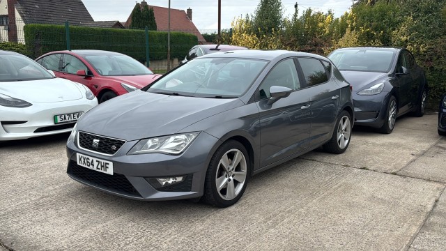 SEAT LEON