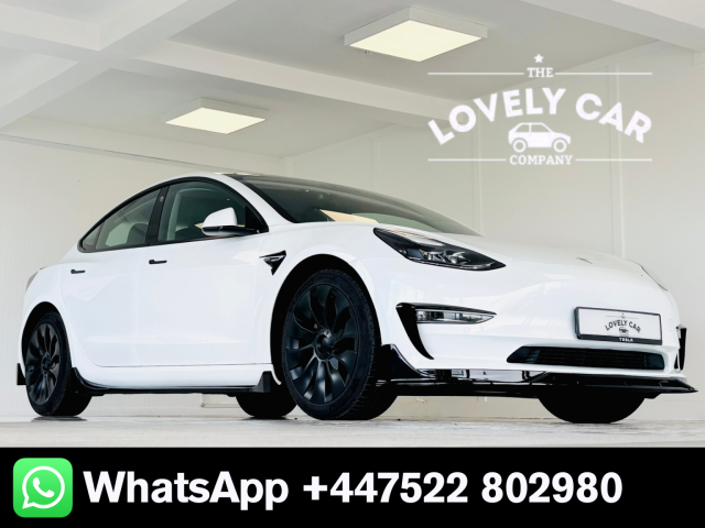 TESLA MODEL 3