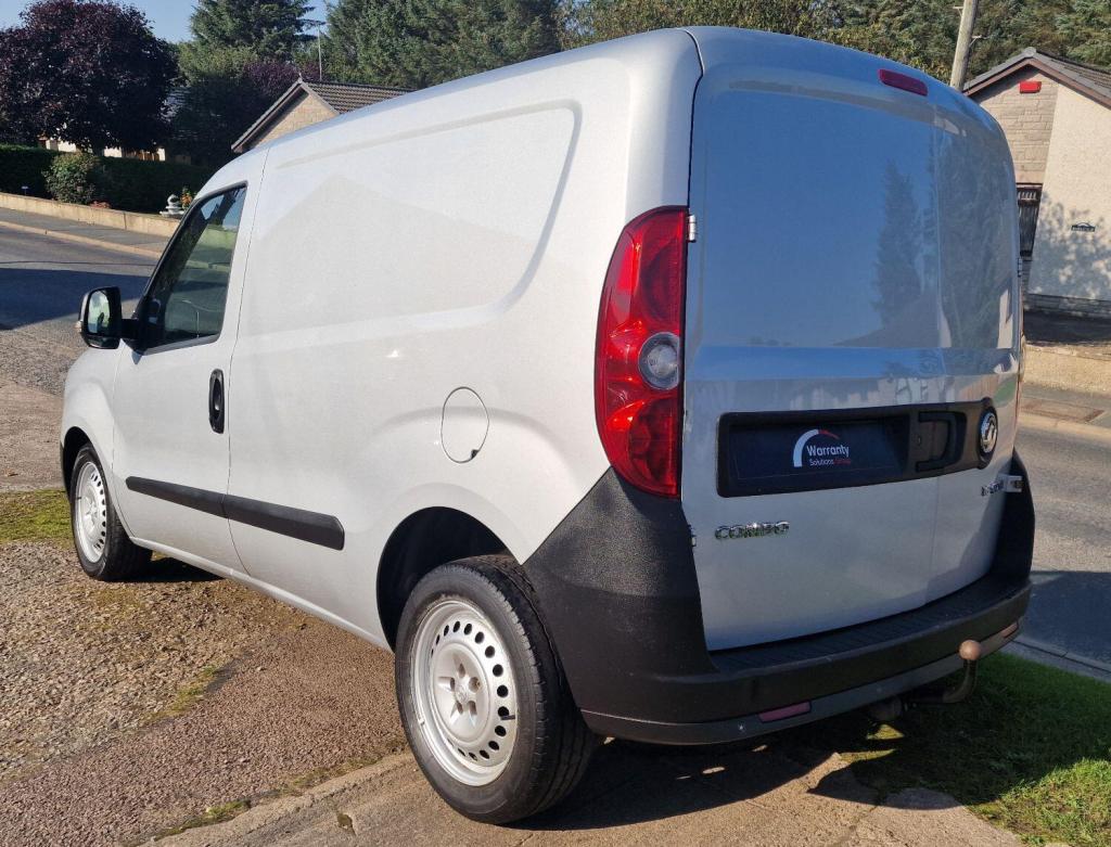 View VAUXHALL COMBO 1.6 CDTi 2300 16v