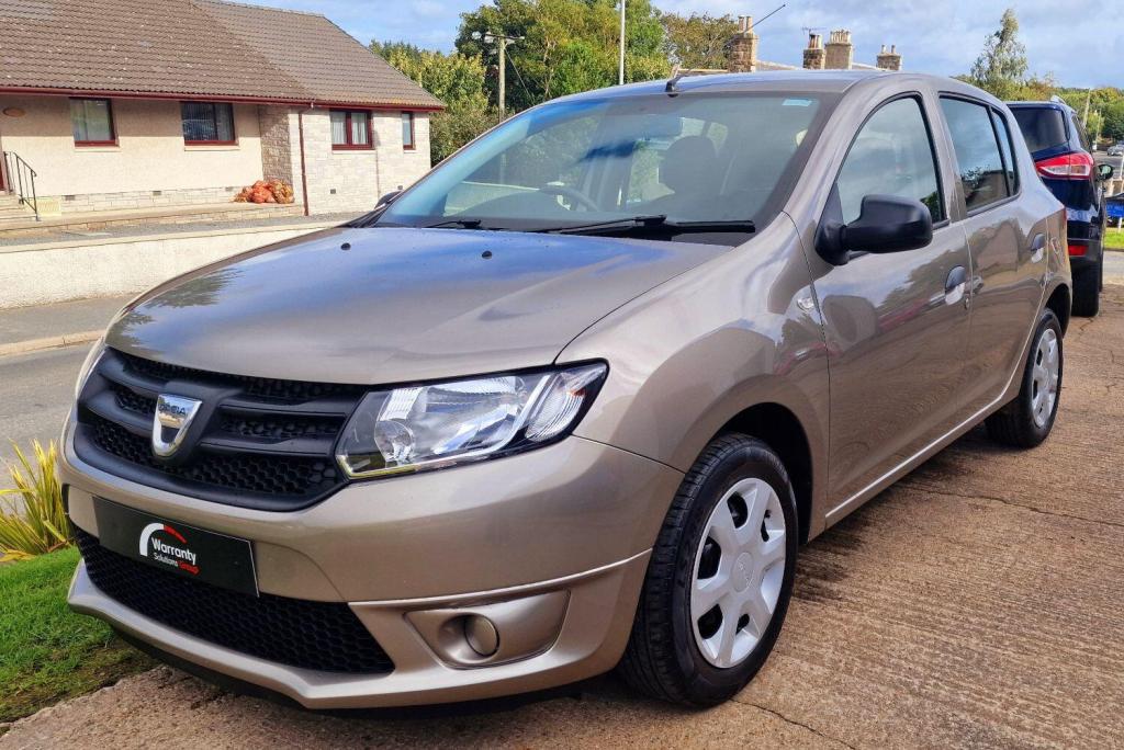 View DACIA SANDERO 1.2 Ambiance 1.2 16V 75