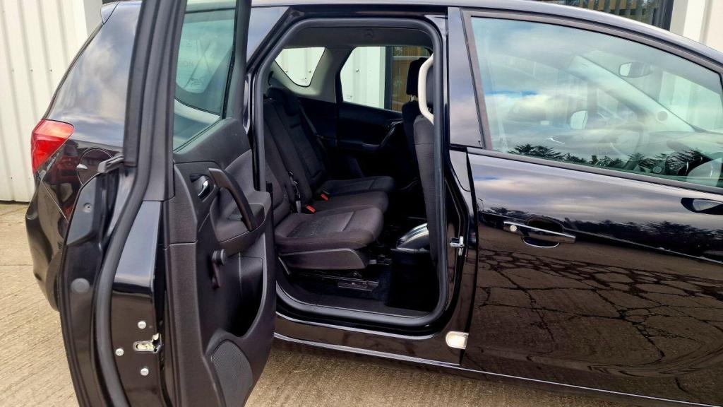 View VAUXHALL MERIVA 1.3 CDTi ecoFLEX Exclusiv