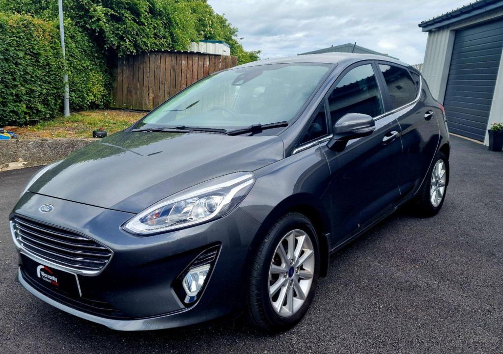 View FORD FIESTA 1.0 T EcoBoost Titanium