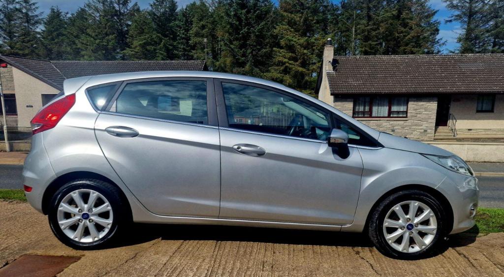 View FORD FIESTA 1.3 Zetec