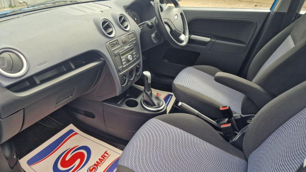 View FORD FUSION 1.4 Zetec