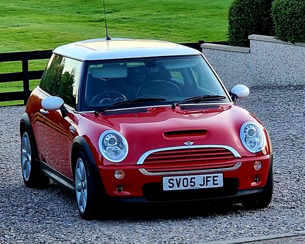View MINI HATCH 1.6 Cooper S Hatch - POC