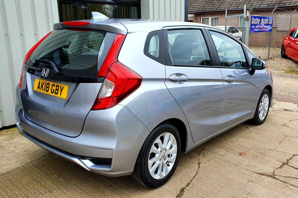 View HONDA JAZZ I-VTEC SE