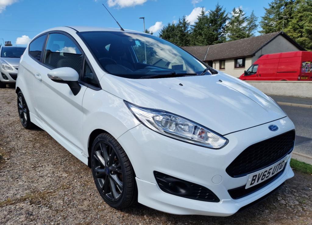 View FORD FIESTA ZETEC S