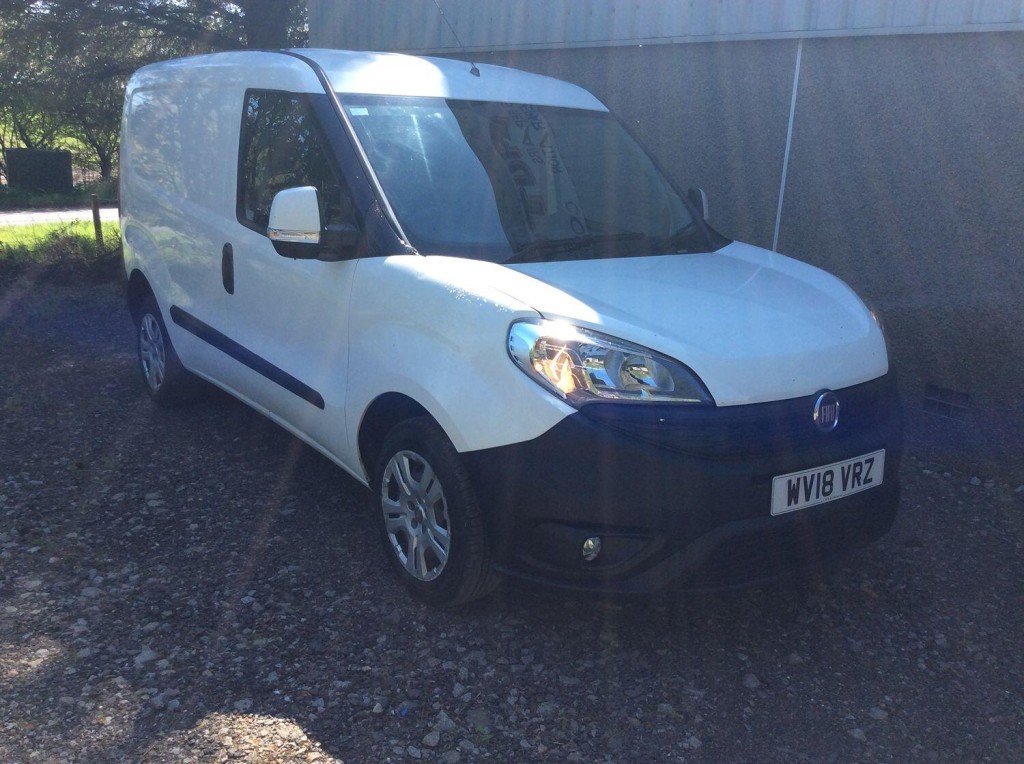 View FIAT DOBLO 1.3 Doblo Cargo 1.3 Multijet Ii 95hp Tecnico