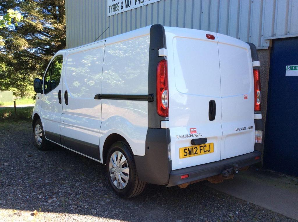 VAUXHALL VIVARO