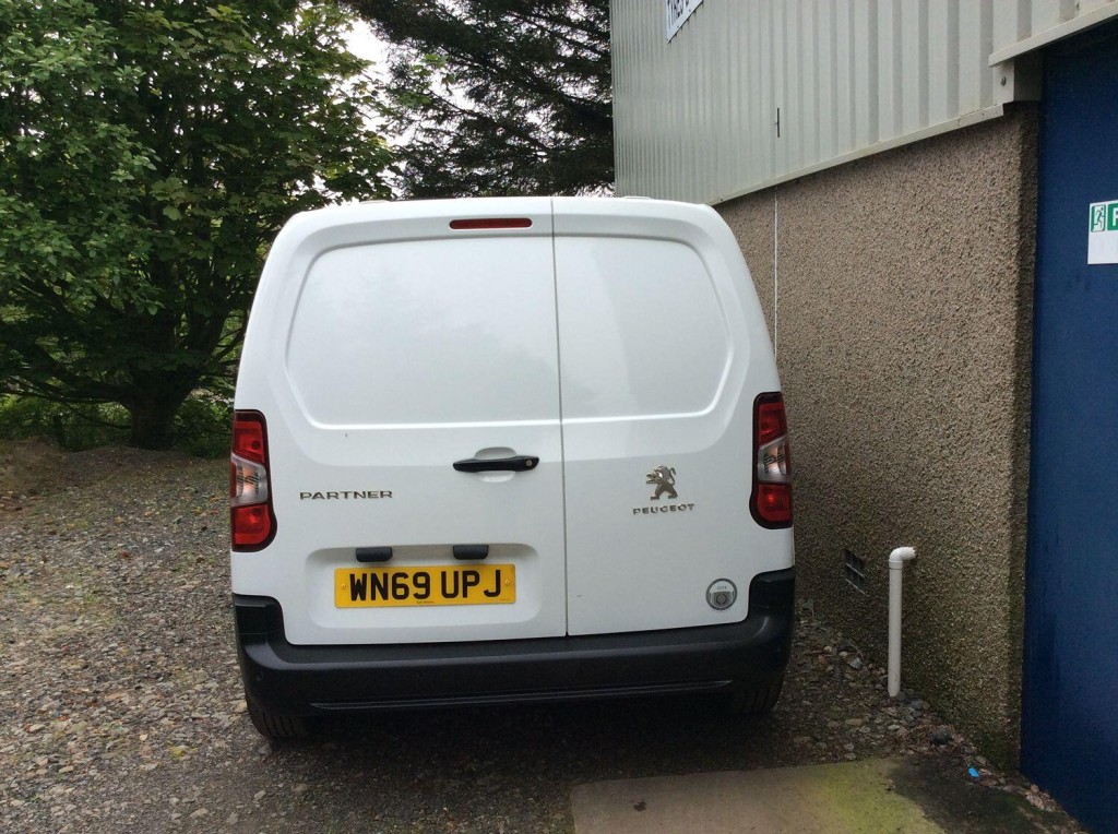 PEUGEOT PARTNER