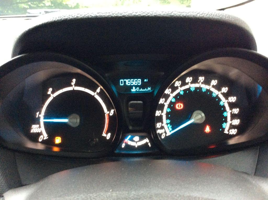 FORD TRANSIT COURIER