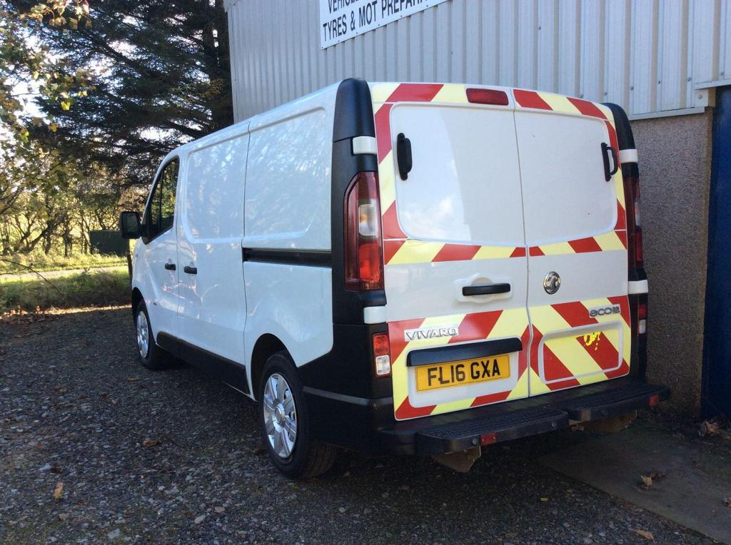 VAUXHALL VIVARO