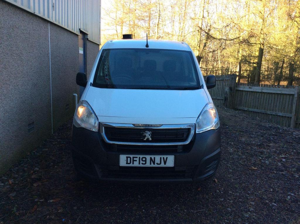 PEUGEOT PARTNER