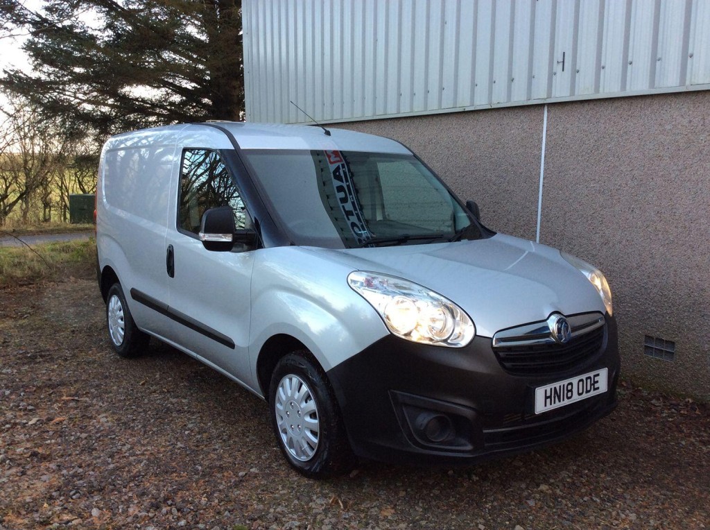 View VAUXHALL COMBO 1.3 CDTi 2000