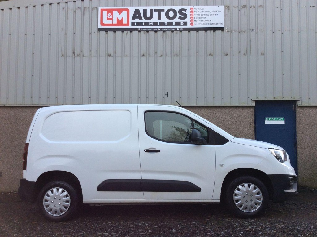 View VAUXHALL COMBO 1.6 Turbo D 2000 Edition