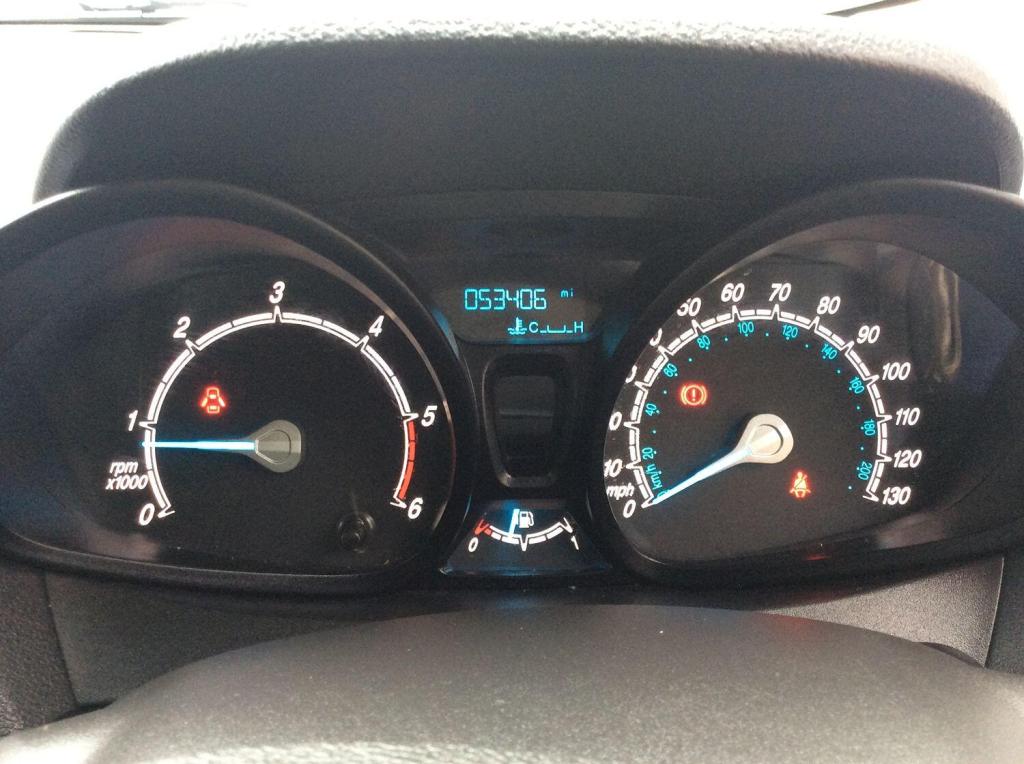 FORD TRANSIT COURIER