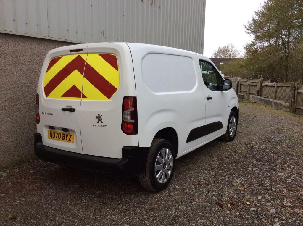 View PEUGEOT PARTNER 1.5 BlueHDi 1000 Professional