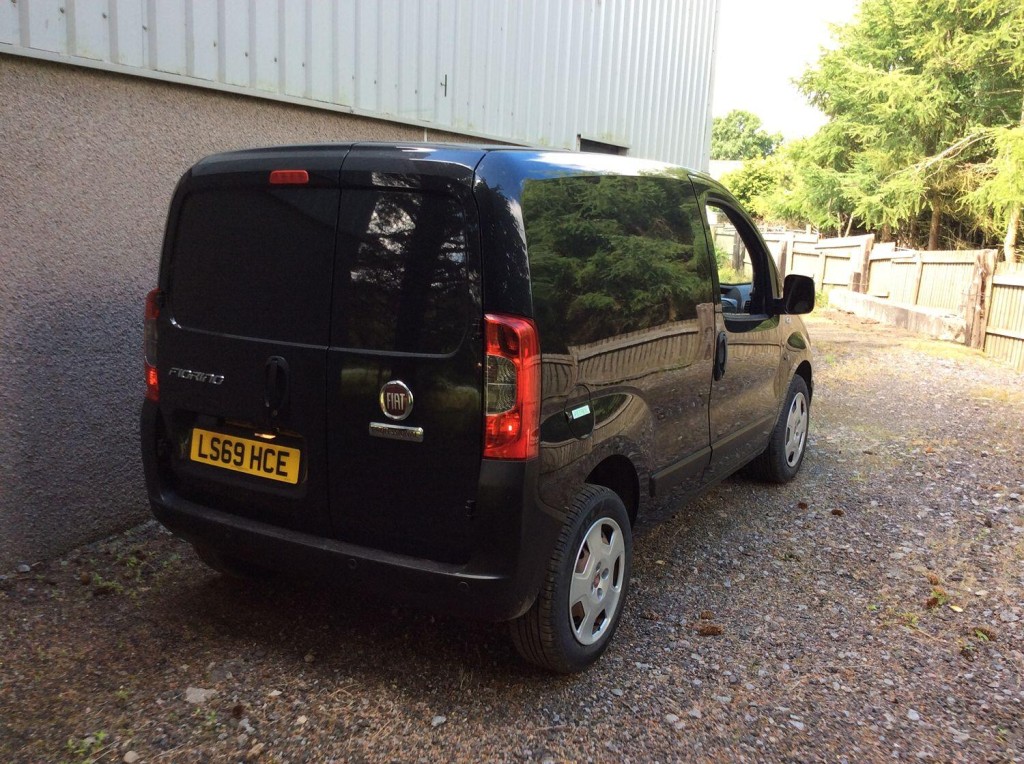 View FIAT FIORINO 1.4 New Fiorino Cargo 1.4 75hp Tecnico Eu6d