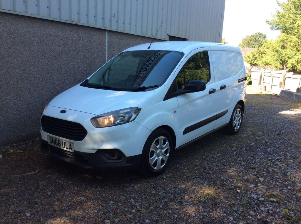 FORD TRANSIT COURIER