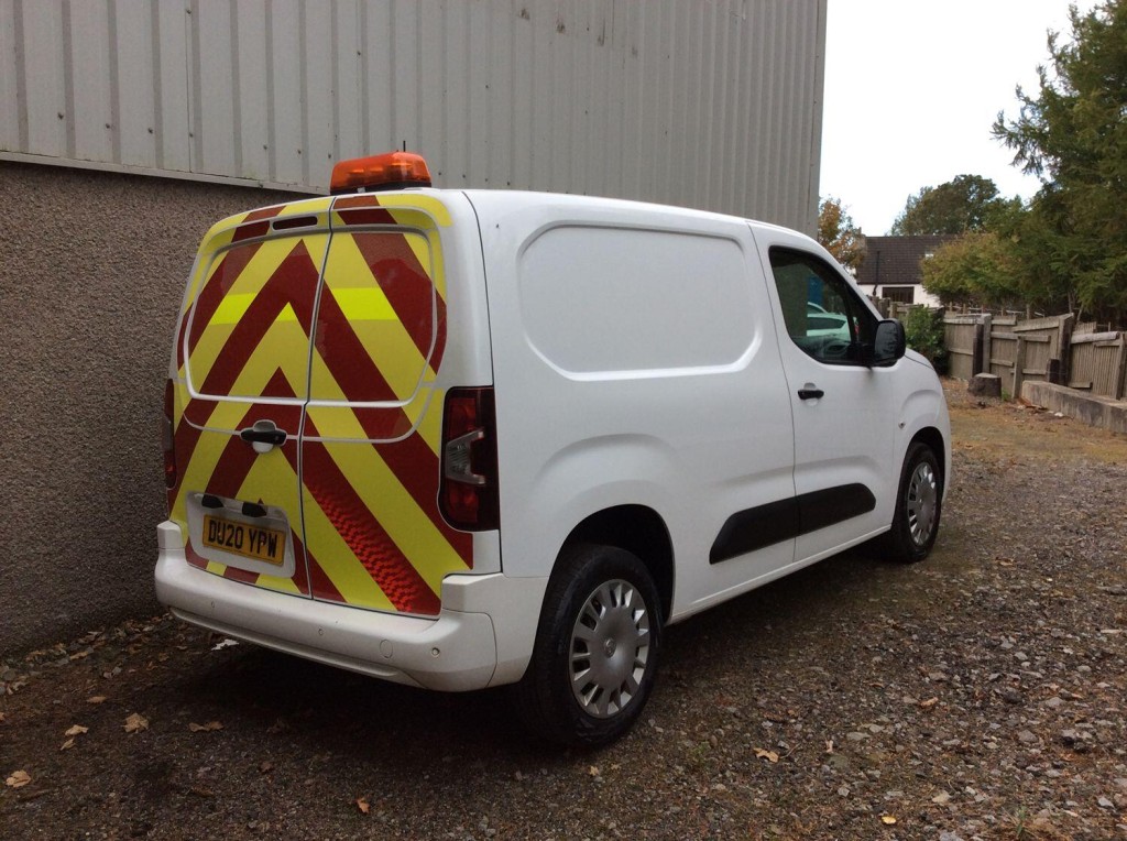 View VAUXHALL COMBO 1.6 Turbo D 2300 Sportive