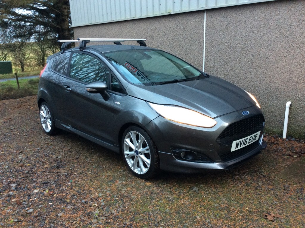 View FORD FIESTA VAN 1.5 TDCi Sport