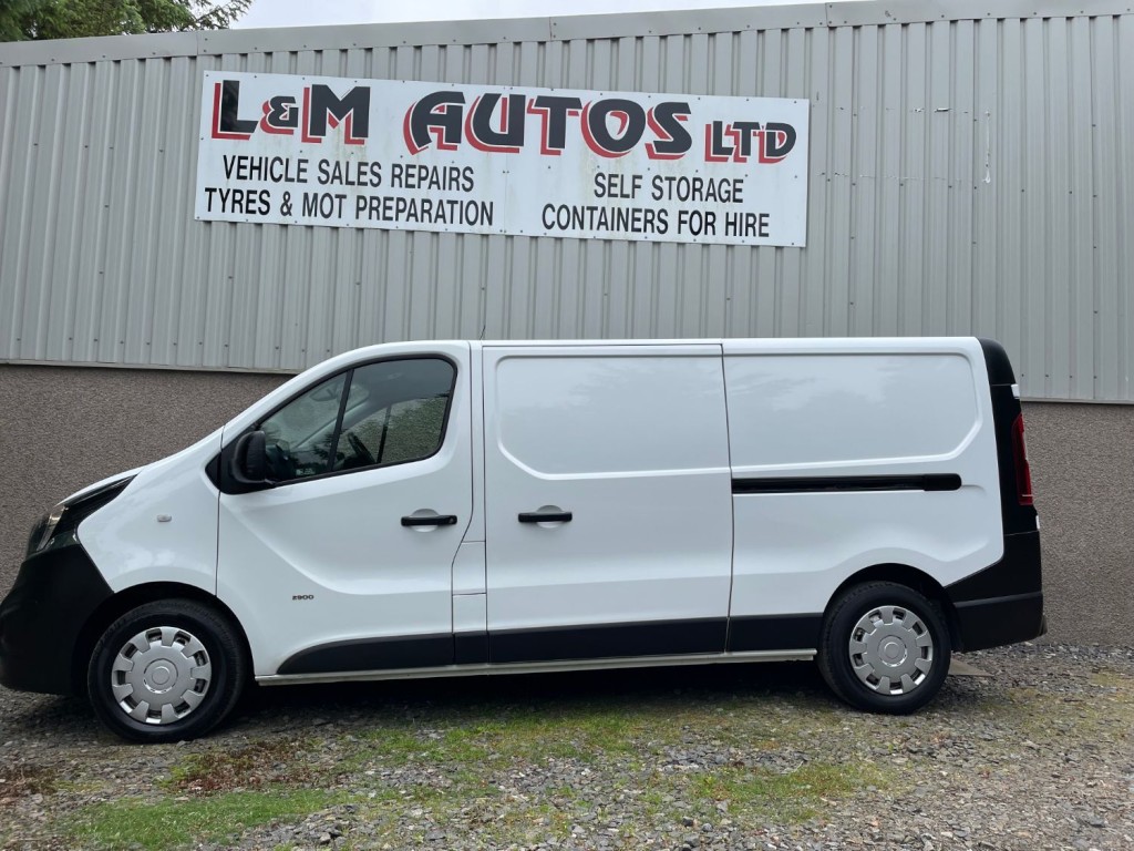 VAUXHALL VIVARO