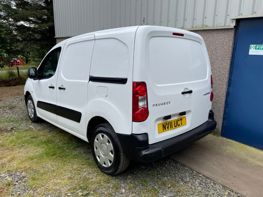 PEUGEOT PARTNER